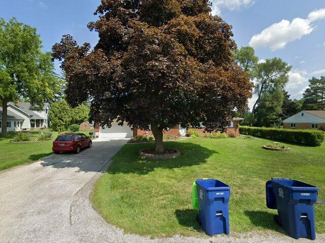 House image located at Saginaw, MI 48603