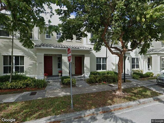 House image located at Miami, FL 33196