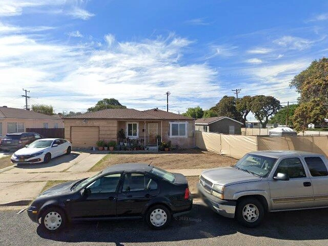 House image located at Saint Charles, IL 60174