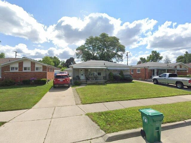 House image located at Garden City, MI 48135