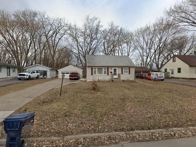 House image located at Minneapolis, MN 55427