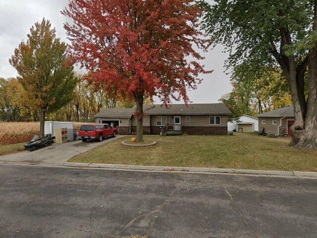 House image located at Glencoe, MN 55336