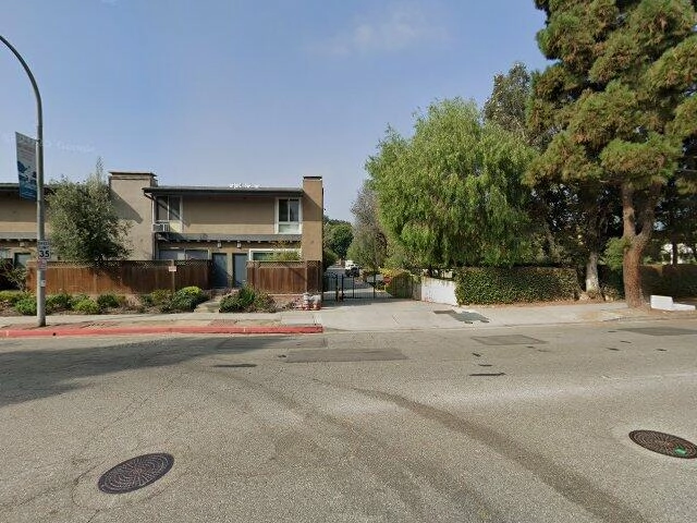 House image located at Warren, MI 48093