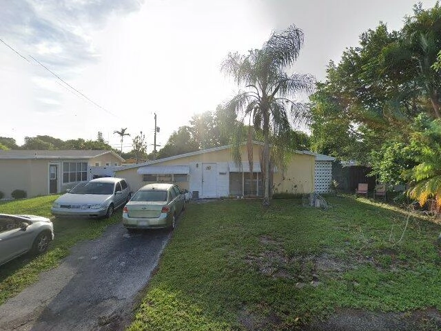 House image located at Hollywood, FL 33024