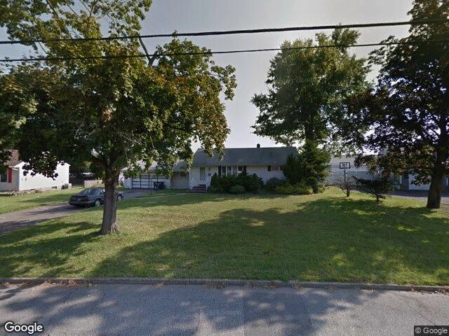 House image located at Pompton Plains, NJ 07444