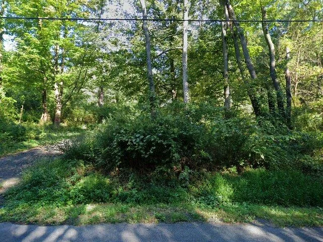 House image located at Highland, NY 12528