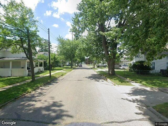 House image located at Owosso, MI 48867