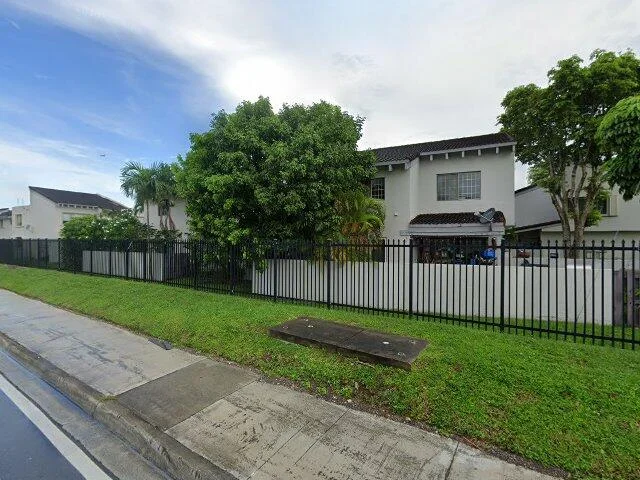 House image located at Miami, FL 33172