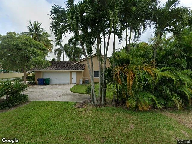 House image located at Miami, FL 33173