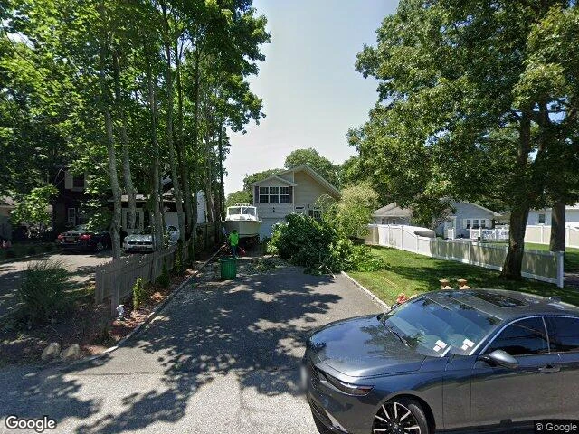 House image located at Mastic Beach, NY 11951