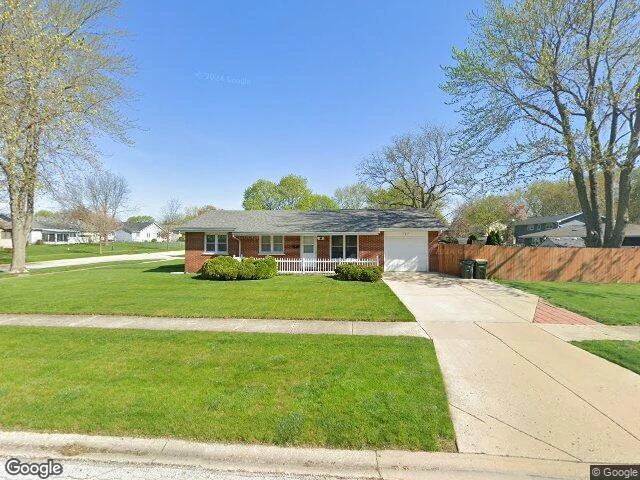 House image located at North Aurora, IL 60542