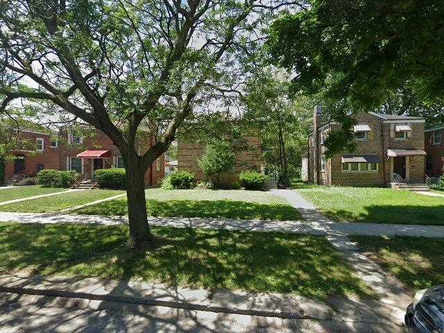 House image located at Chicago, IL 60617