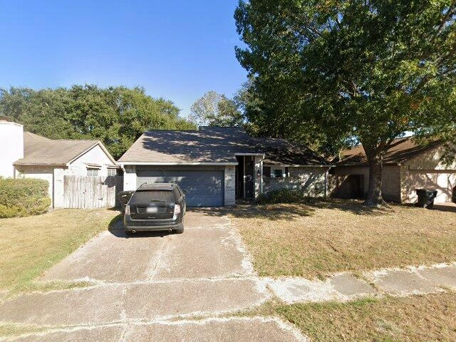 House image located at Houston, TX 77066