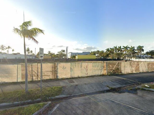 House image located at Miami, FL 33162