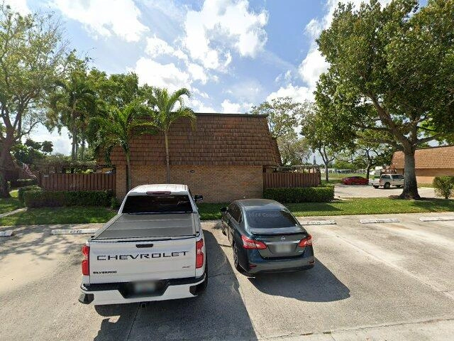 House image located at Lake Worth, FL 33463