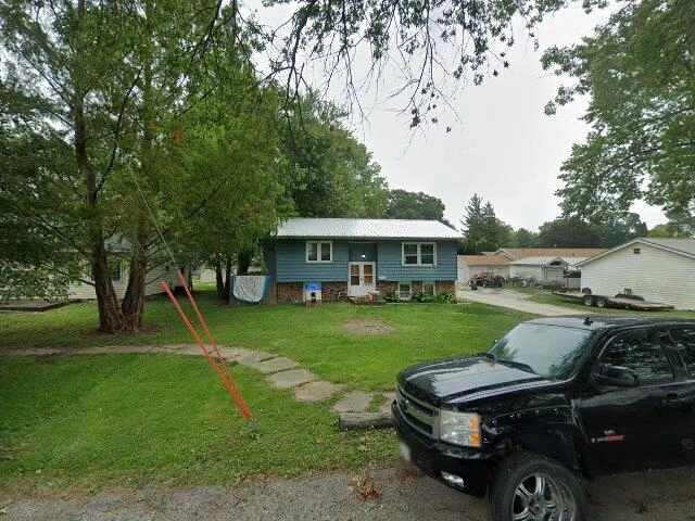 House image located at Burlington, IA 52601