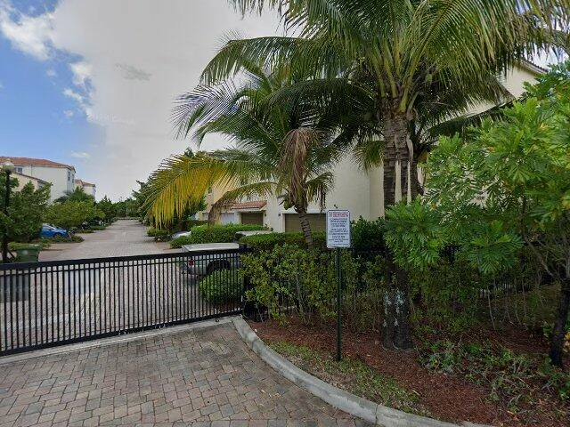 House image located at Pembroke Pines, FL 33028