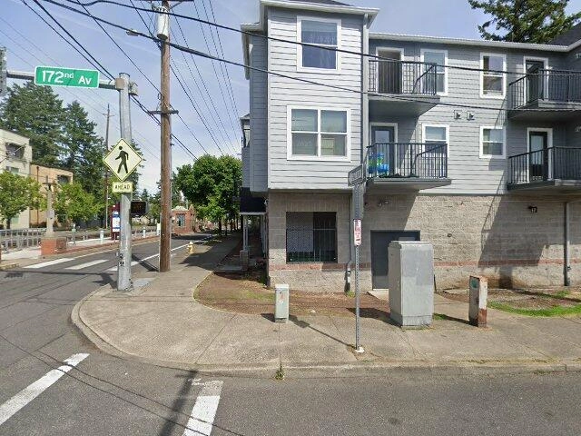 House image located at Portland, OR 97233
