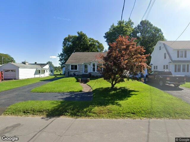 House image located at Auburn, NY 13021