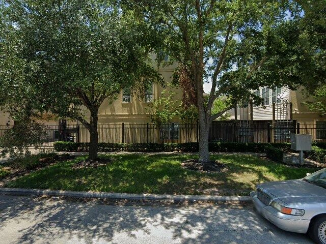 House image located at Houston, TX 77003