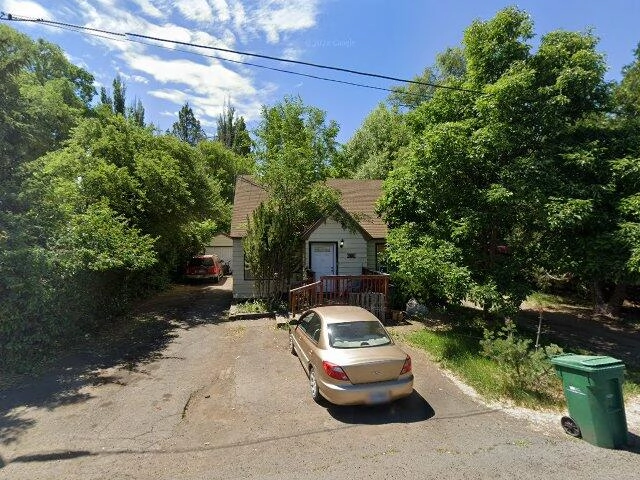 House image located at Klamath Falls, OR 97603