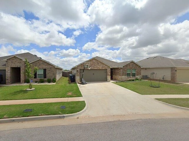 House image located at Yukon, OK 73099