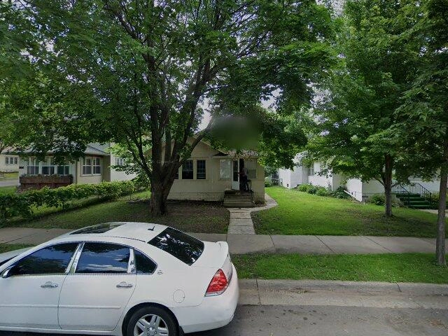 House image located at Minneapolis, MN 55412