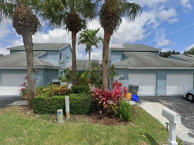 House image located at Lake Worth, FL 33462