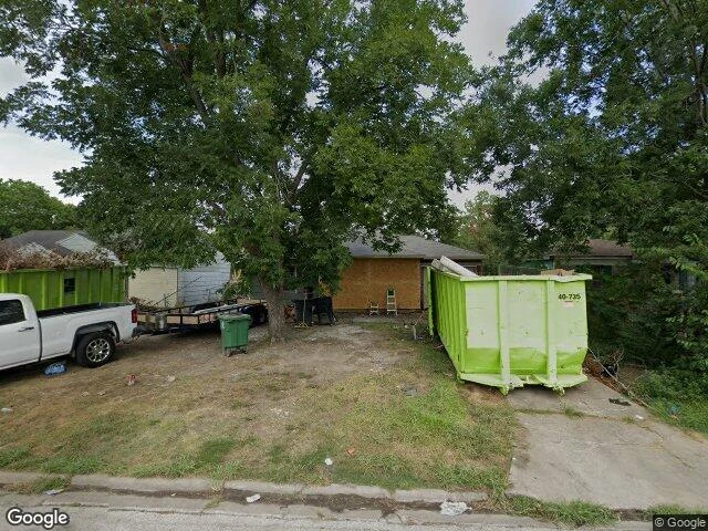 House image located at Houston, TX 77033
