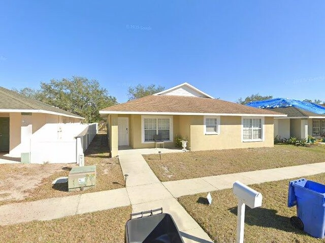 House image located at Ruskin, FL 33570