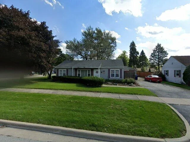 House image located at Worth, IL 60482