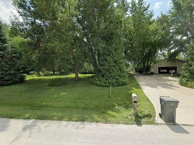 House image located at La Salle, IL 61301
