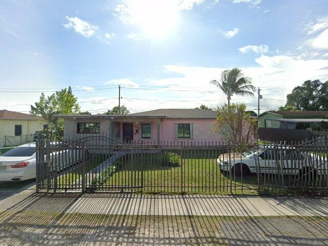 House image located at Miami, FL 33176