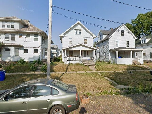 House image located at Cedar Rapids, IA 52403