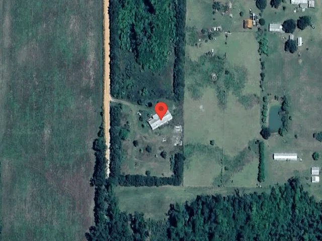 House image located at Cottondale, FL 32431