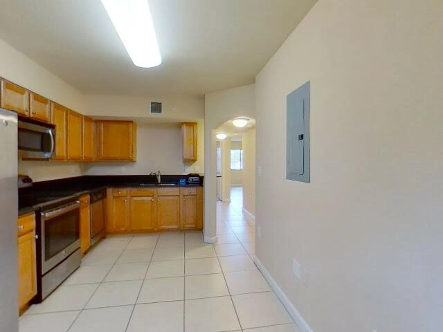 House image located at Miami, FL 33190