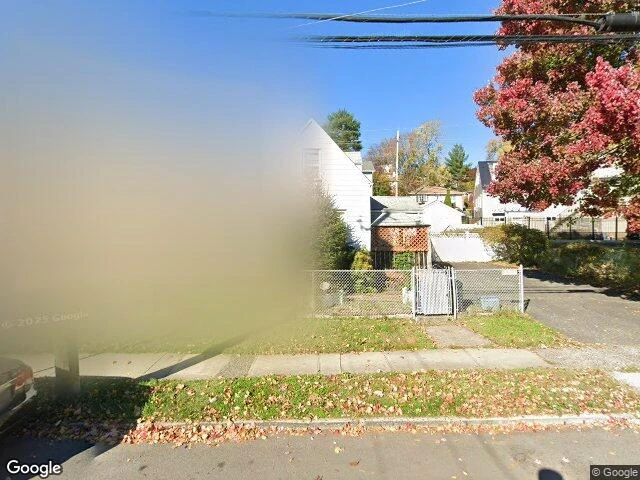 House image located at Ridgefield, NJ 07657