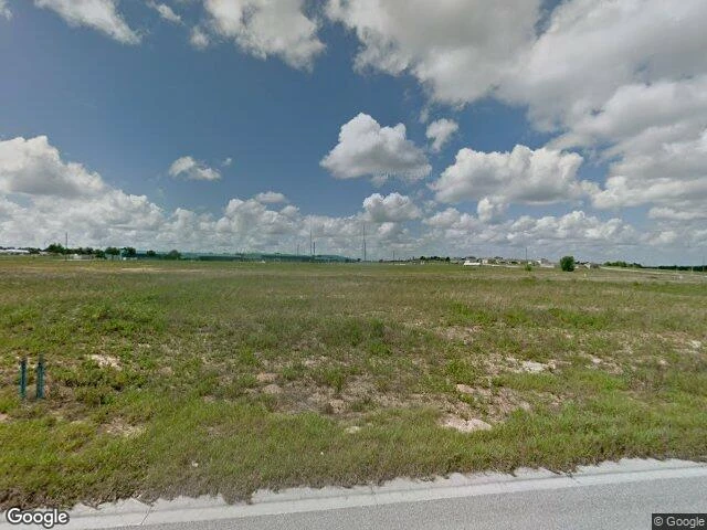 House image located at Dundee, FL 33838