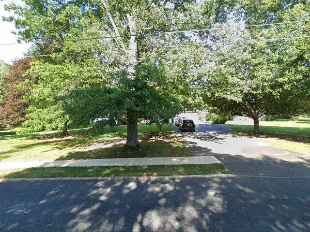 House image located at Raritan, NJ 08869