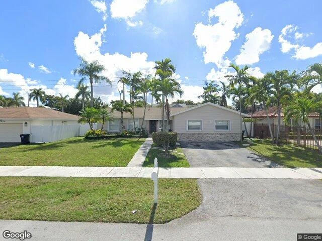 House image located at Miami, FL 33183