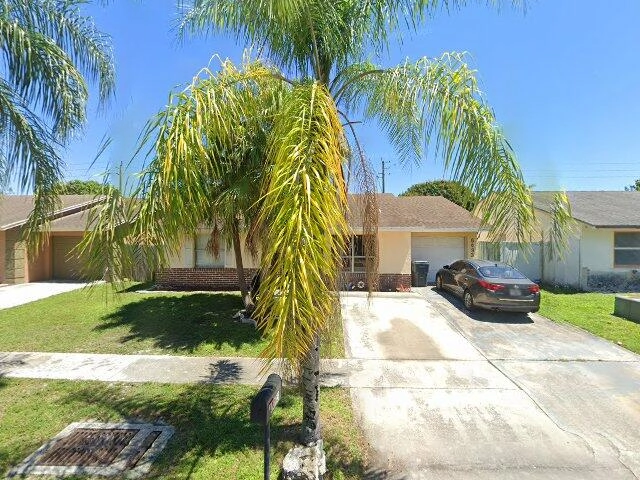 House image located at Lake Worth, FL 33463