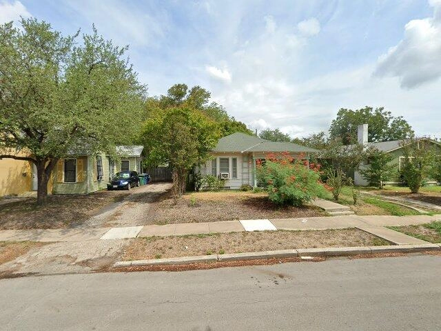 House image located at San Antonio, TX 78201