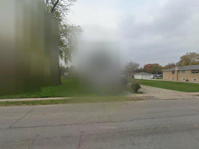 House image located at Broadview, IL 60155