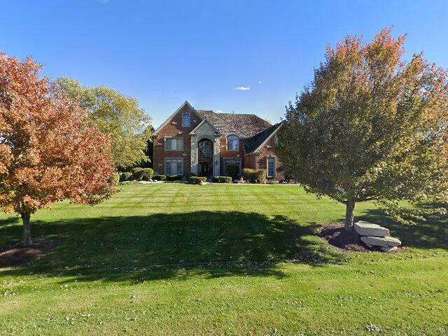 House image located at Saint Charles, IL 60175