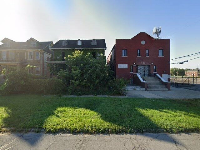 House image located at Detroit, MI 48206