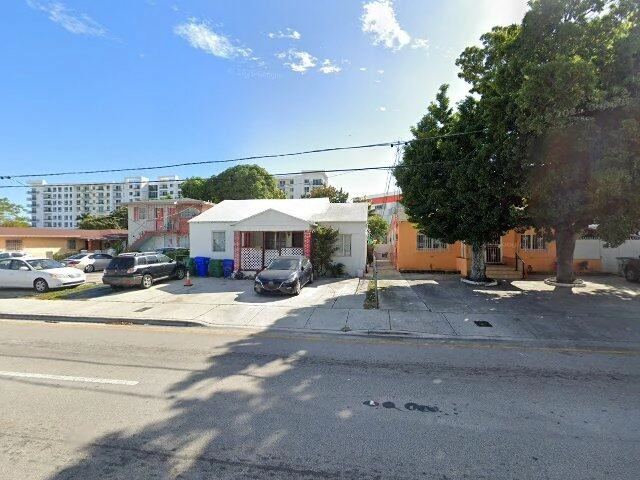 House image located at Miami, FL 33135