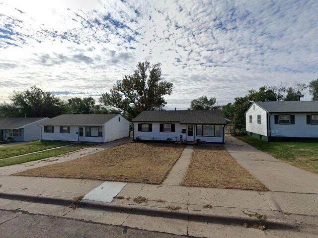 House image located at McCook, NE 69001