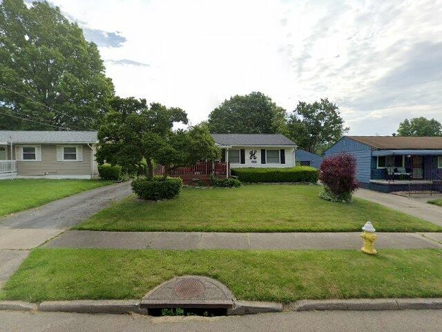 House image located at Akron, OH 44320