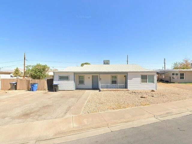 House image located at Luling, TX 78648