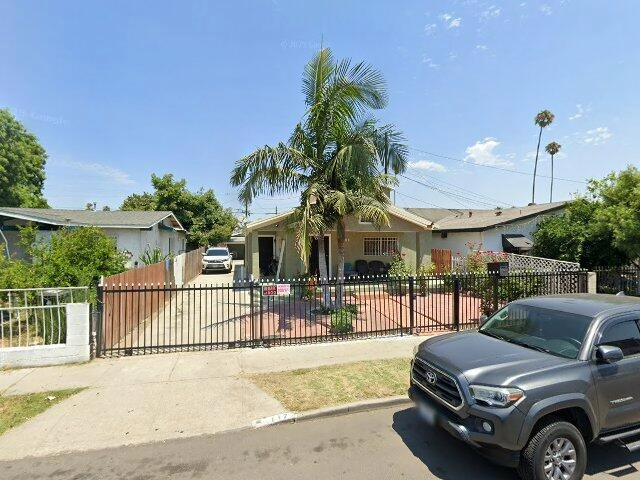 House image located at Chicago, IL 60620